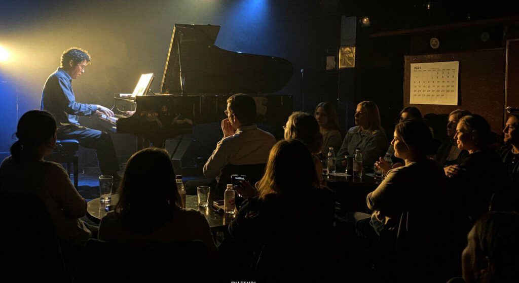 Live Piano Music Will Always Outshine Playlists in 2025
